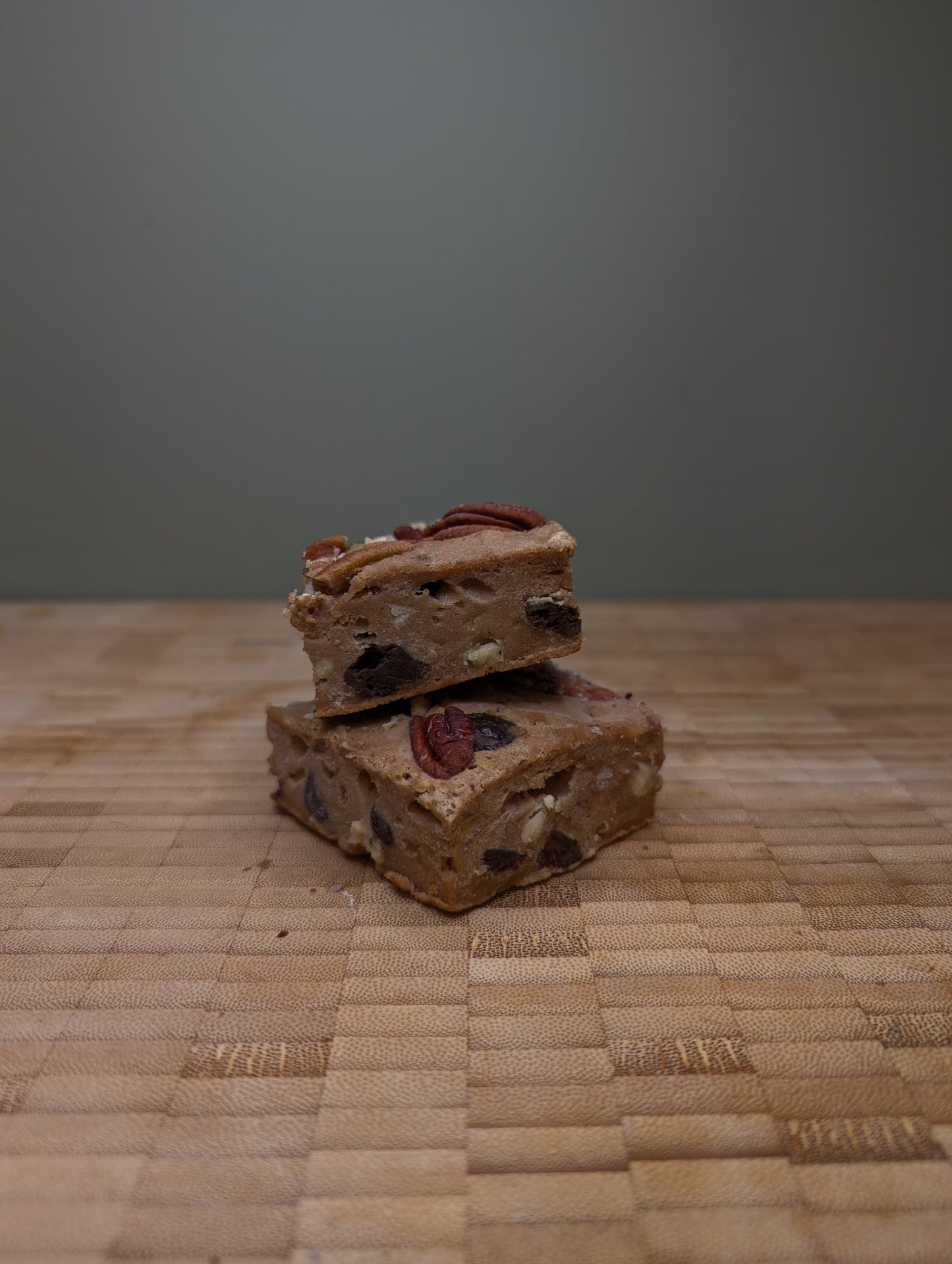 Banana Bread and Pecan Blondie