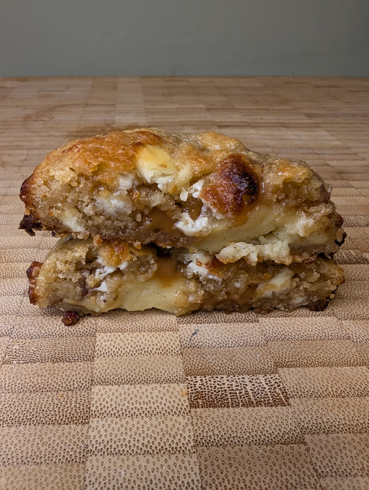 Sticky Toffee Pudding & Custard Cookie